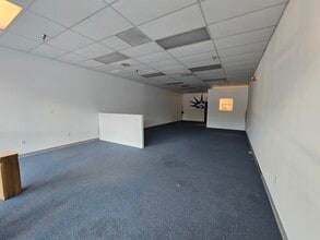 308-386 Towne Center Dr, Abingdon, VA for lease Interior Photo- Image 1 of 4