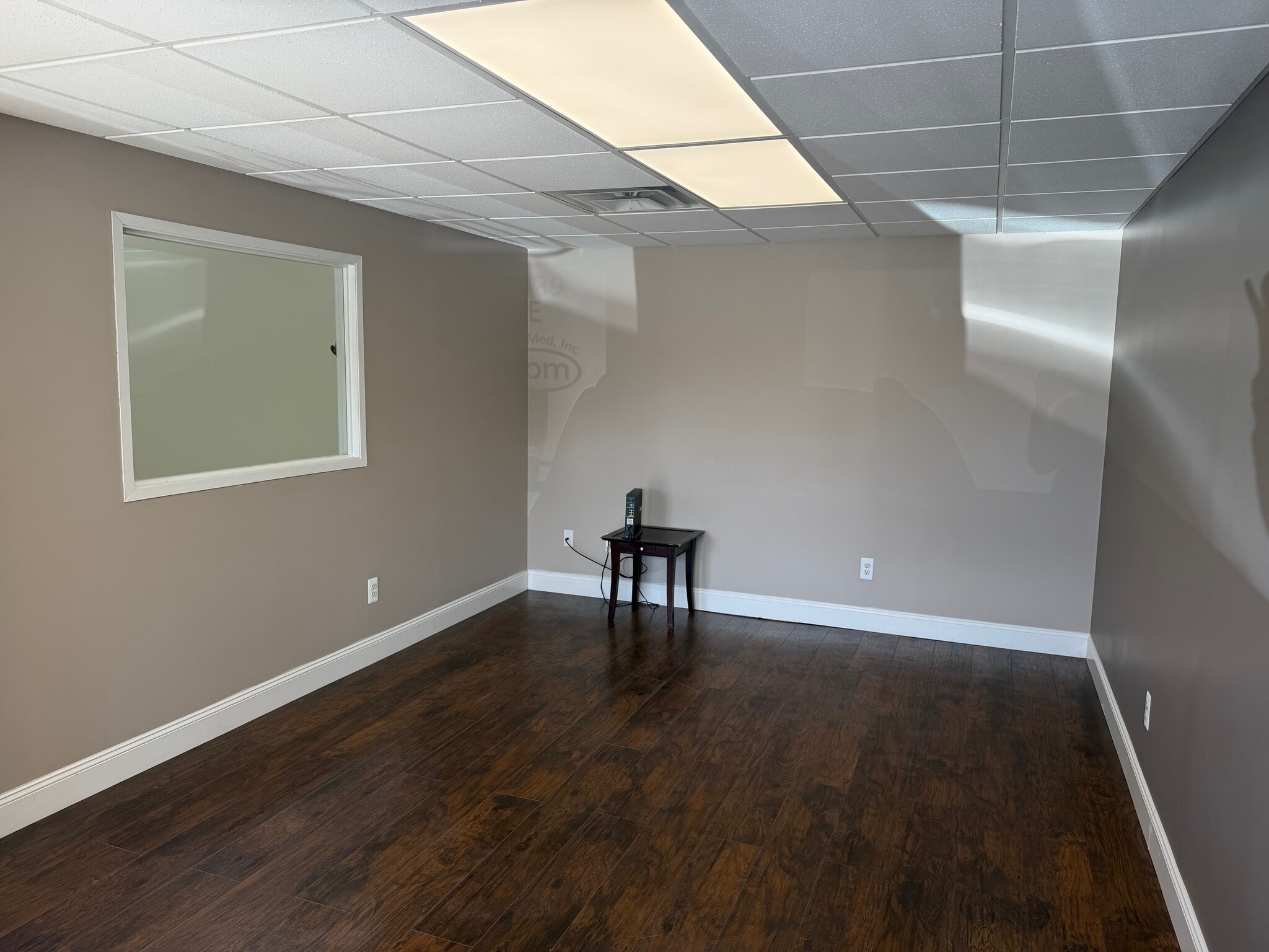 5499 Perry Dr, Waterford, MI for lease Interior Photo- Image 1 of 6