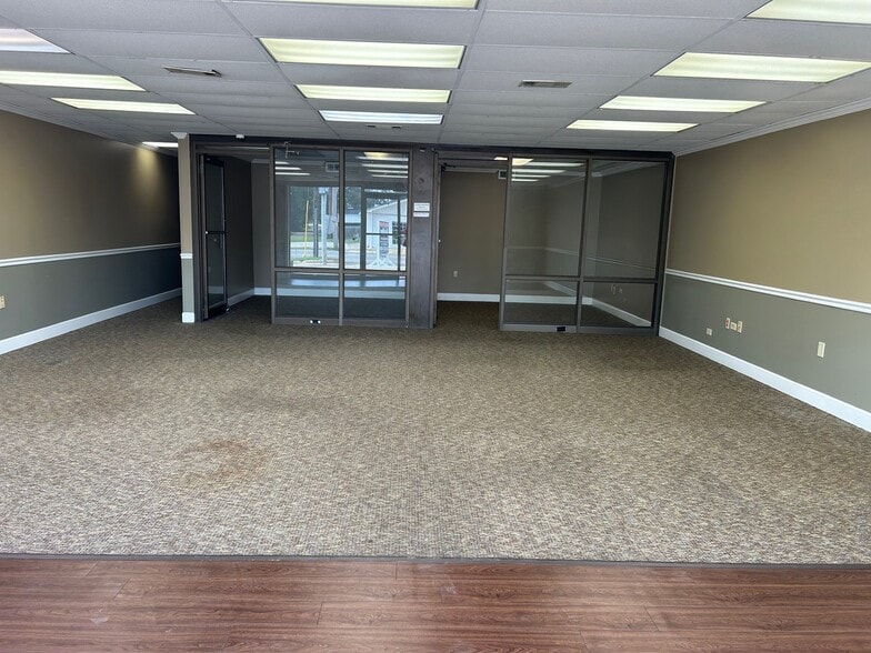 704 E Madison Ave, Bastrop, LA for lease - Building Photo - Image 3 of 5