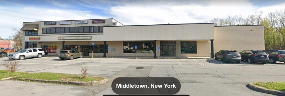 280 Rte 211 E, Middletown, NY à louer - Photo du bâtiment - Image 3 de 9