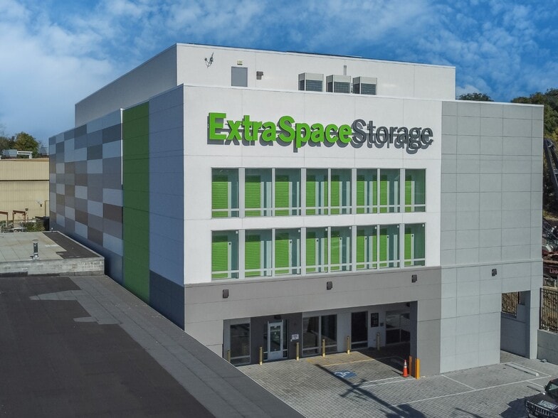 1240 Mount Olivet Rd NE, Washington, DC for sale - Building Photo - Image 2 of 4