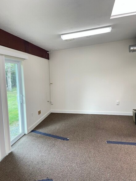 93 West St, Medfield, MA à louer - Photo du bâtiment - Image 2 de 21