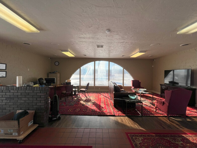 6527 IN-930, Fort Wayne, IN for sale - Interior Photo - Image 3 of 5