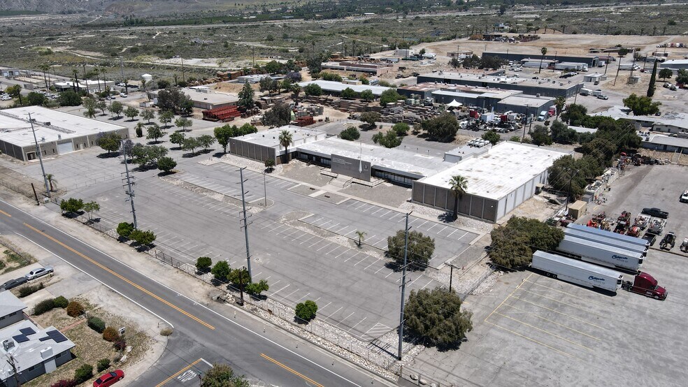 1500 Crafton Ave, Mentone, CA à vendre - Photo du bâtiment - Image 2 de 12