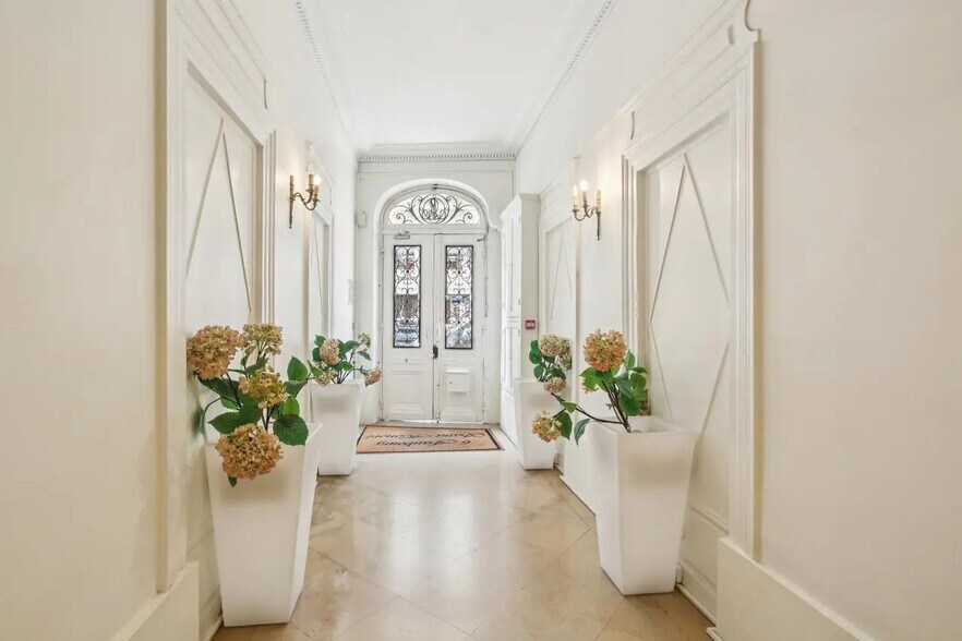 6 Rue Du Faubourg Saint-Honoré, Paris à louer - Photo intérieure - Image 3 de 14