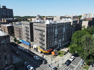 Plus de détails pour 320 Eastern Pky, Brooklyn, NY - Local commercial à louer