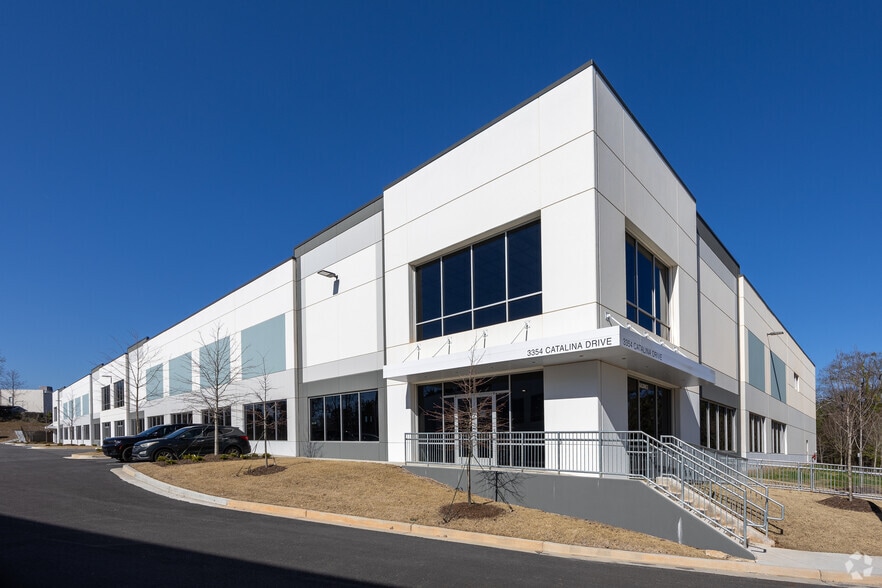 Chamblee Tucker Rd, Chamblee, GA for lease - Building Photo - Image 3 of 4