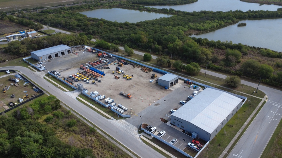11524 31st Ter E, Palmetto, FL à vendre - Photo du bâtiment - Image 2 de 17