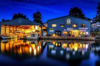 Plus de détails pour 16 Bethune St, Alexandria Bay, NY - Spécialité à vendre