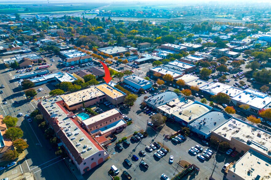 1025 Central Ave, Tracy, CA à vendre - Aérien - Image 3 de 54