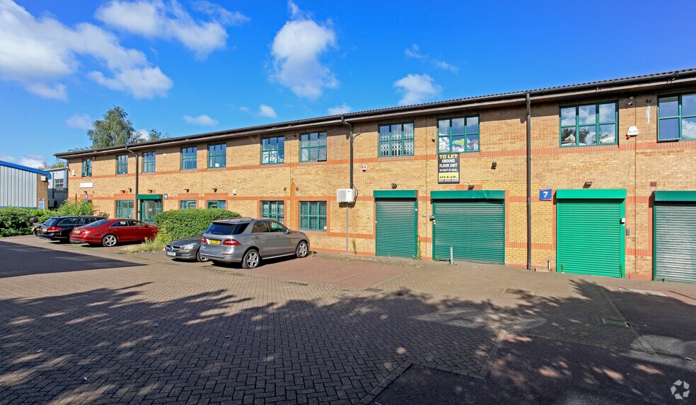 Great Central Way, Londres à louer - Photo du bâtiment - Image 3 de 7