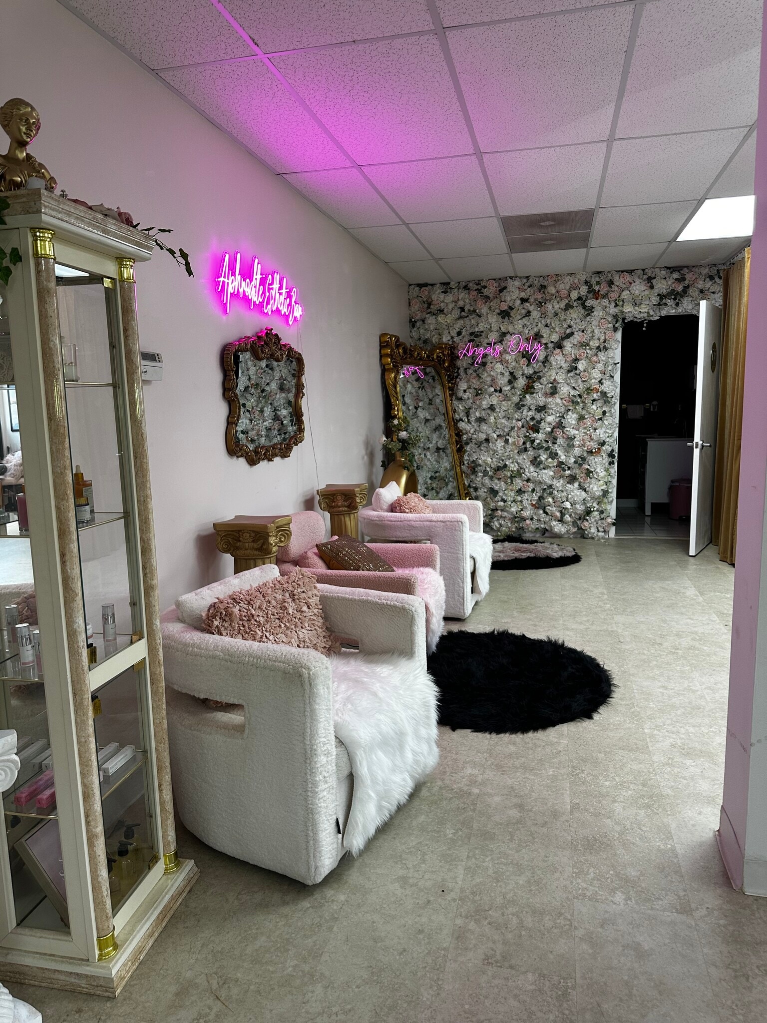 1322 Route 72 W, Manahawkin, NJ for lease Interior Photo- Image 1 of 5