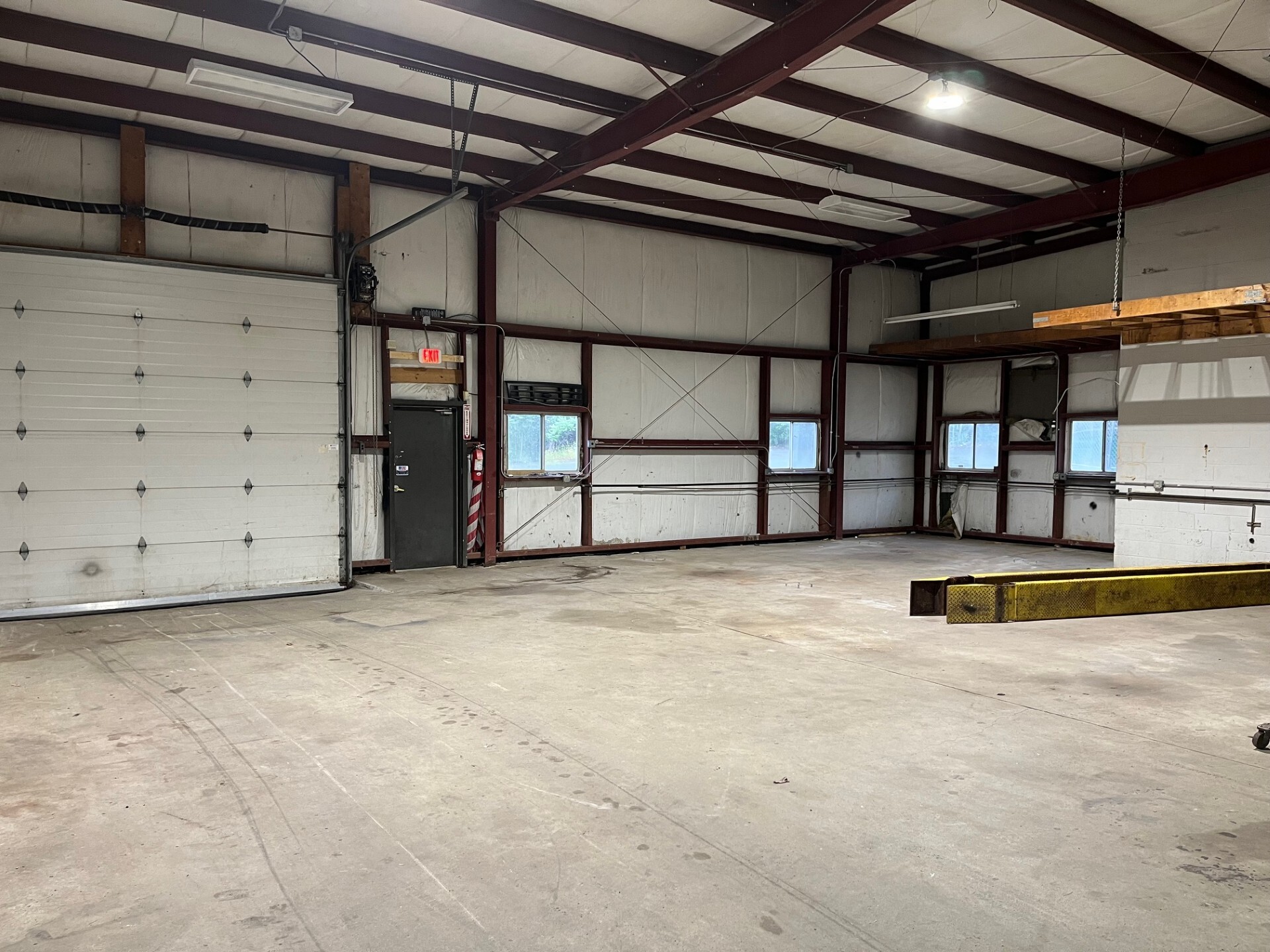 207 Highland Ave, Salem, MA for lease Interior Photo- Image 1 of 13