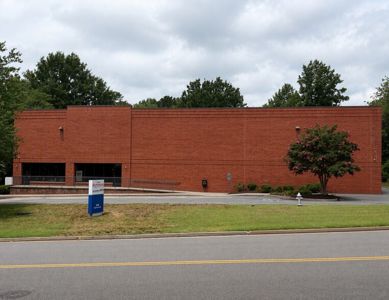 3946 Deep Rock Rd, Richmond, VA for sale - Building Photo - Image 3 of 5