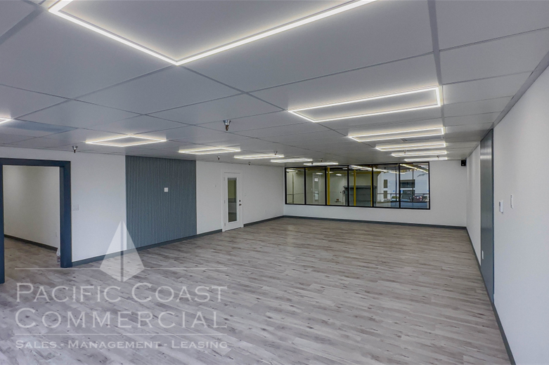 340 Rancheros Dr, San Marcos, CA 92069 - Unité 172 & 174 -  - Photo intérieure - Image 1 of 4