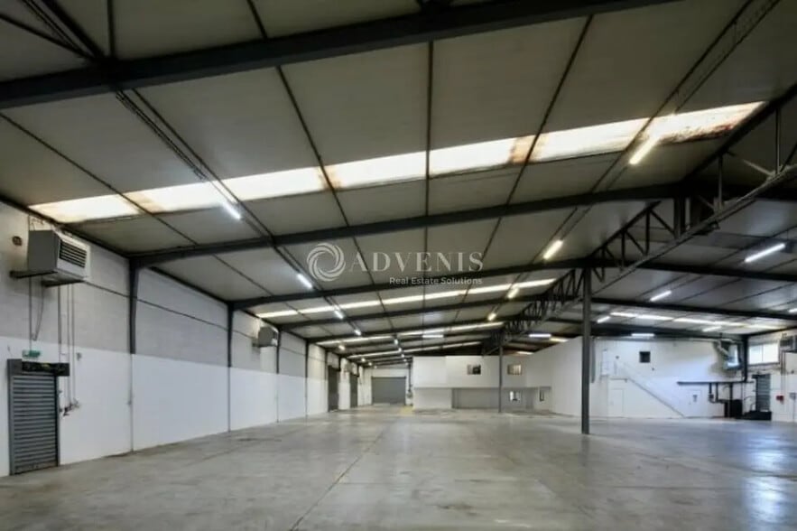 Local d'activités dans Morangis à vendre - Photo intérieure - Image 2 de 4