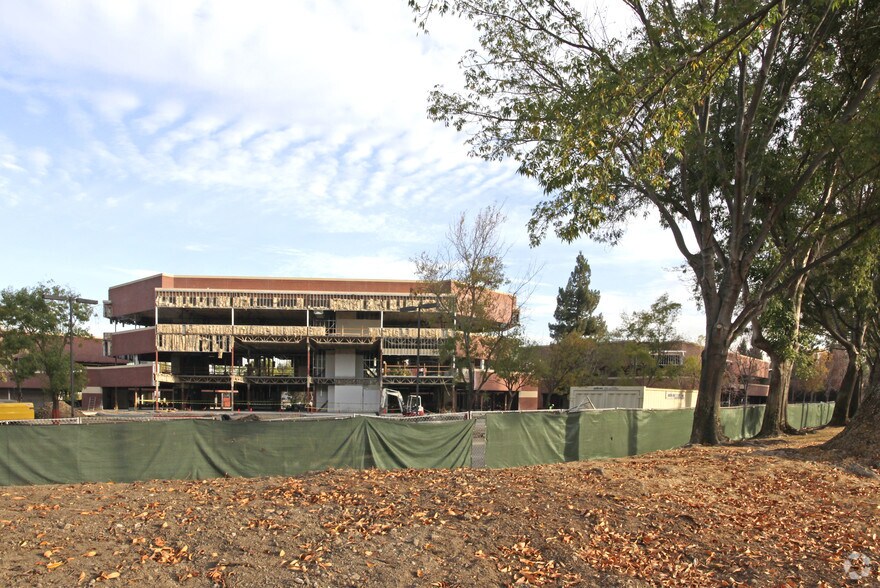 2610 Orchard Pky, San Jose, CA à louer - Photo du bâtiment - Image 2 de 9