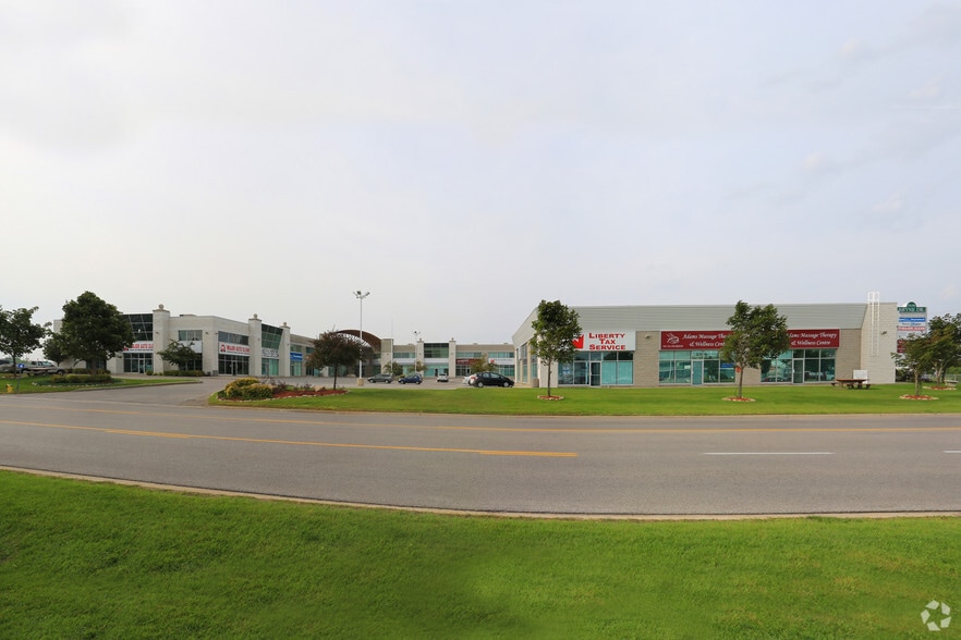 576 Bryne Dr, Barrie, ON for lease - Building Photo - Image 3 of 5