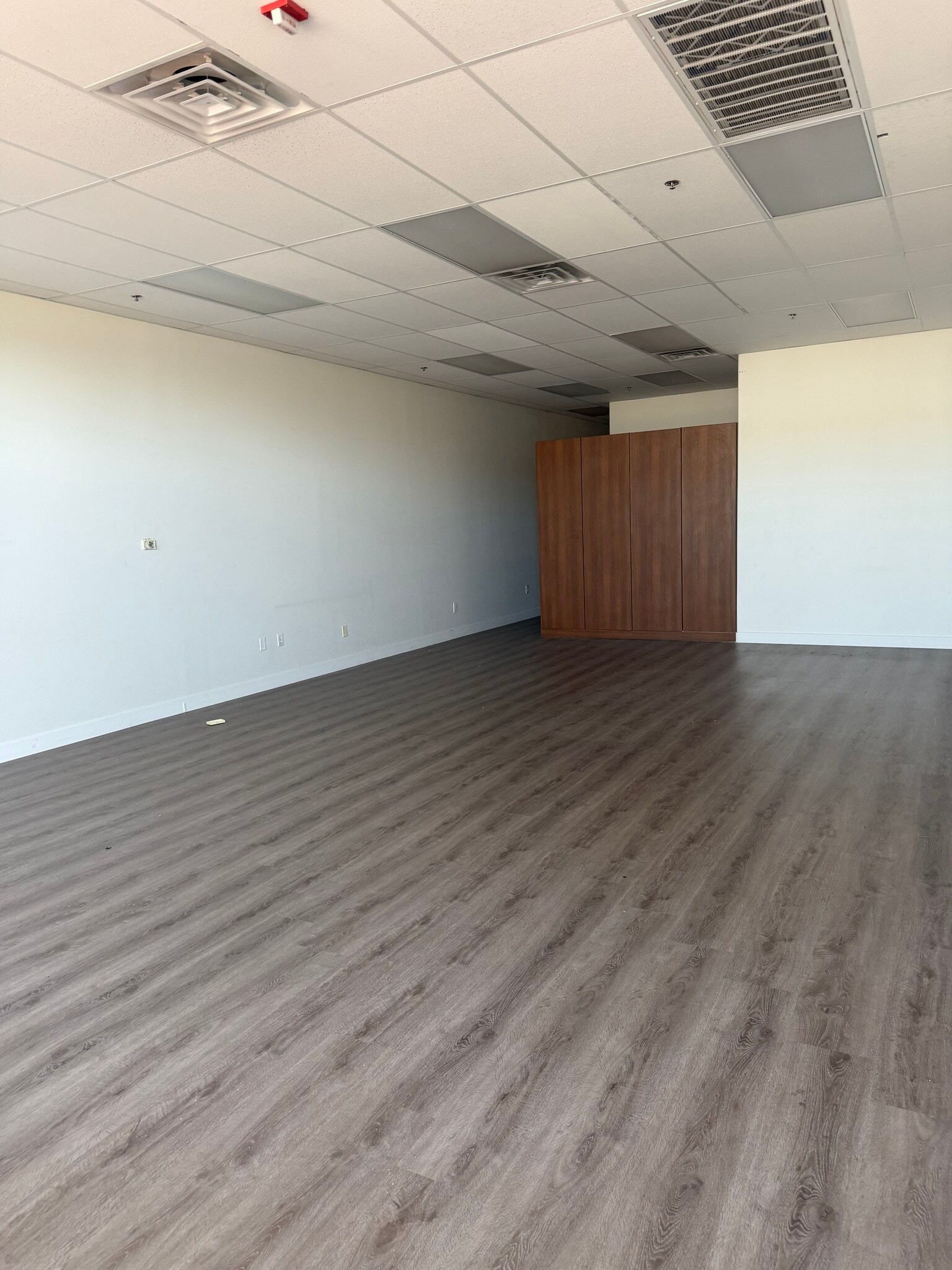 3565 E Post Rd, Las Vegas, NV for lease Interior Photo- Image 1 of 1