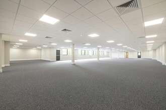 Weston Av, Grays à louer Photo intérieure- Image 2 de 2