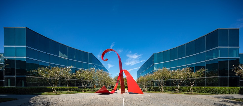 1290 Hercules Ave, Houston, TX à louer - Photo du bâtiment - Image 2 de 16