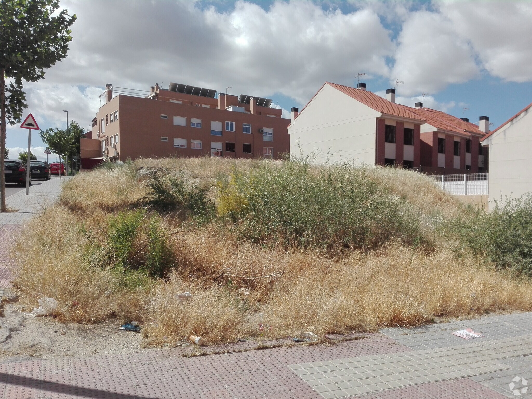 Avenida María Moliner, 5, Loeches, Madrid à vendre Photo principale- Image 1 de 3