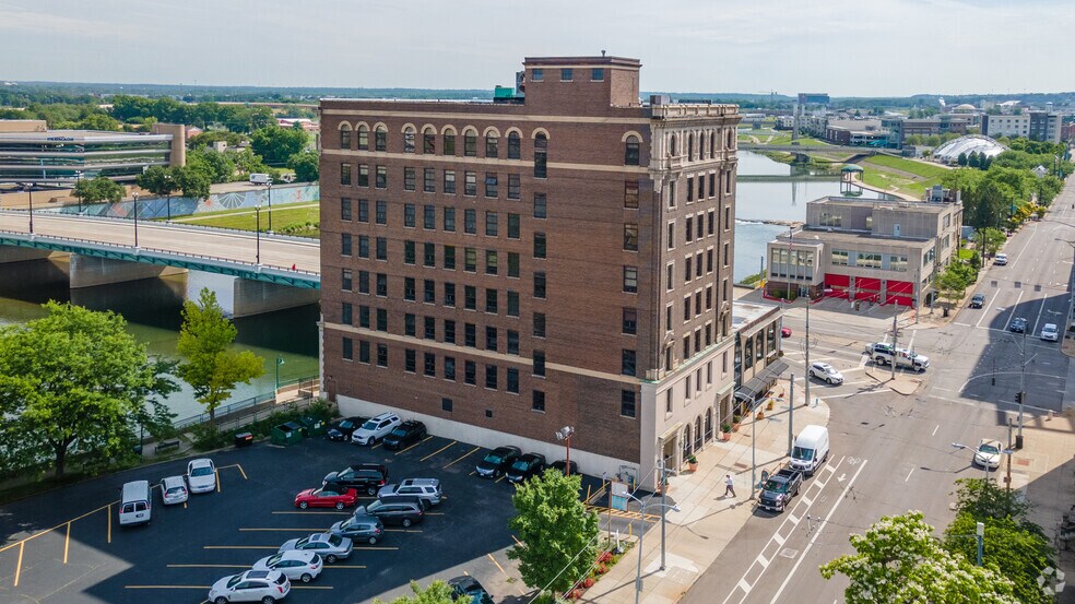11 W Monument Ave, Dayton, OH à louer - Aérien - Image 2 de 11