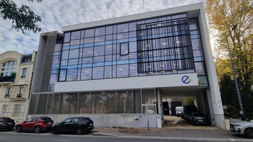 Bureau dans Meudon à louer - Photo du bâtiment - Image 3 de 16
