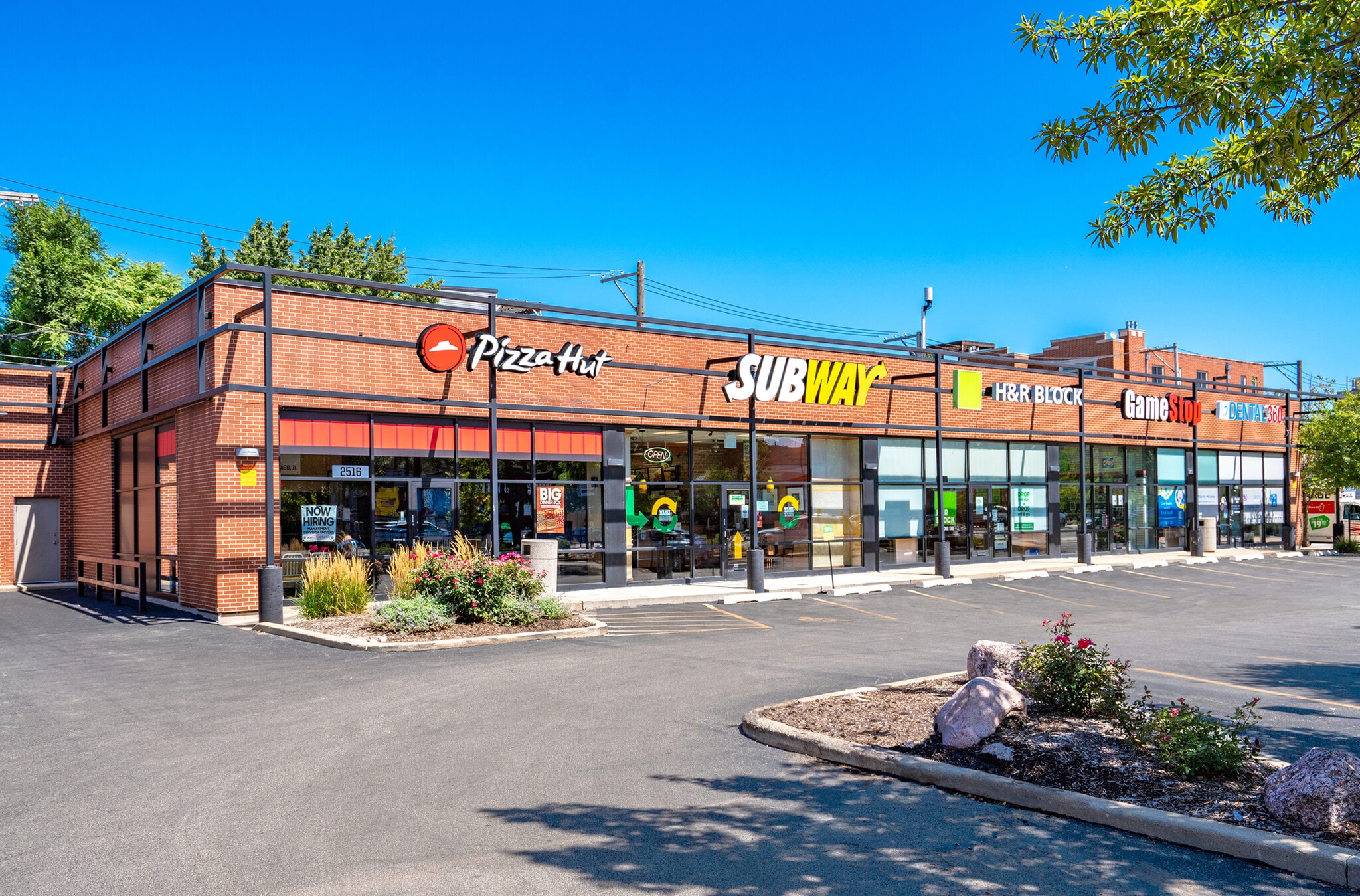 2500 W North Ave, Chicago, IL for lease Building Photo- Image 1 of 7