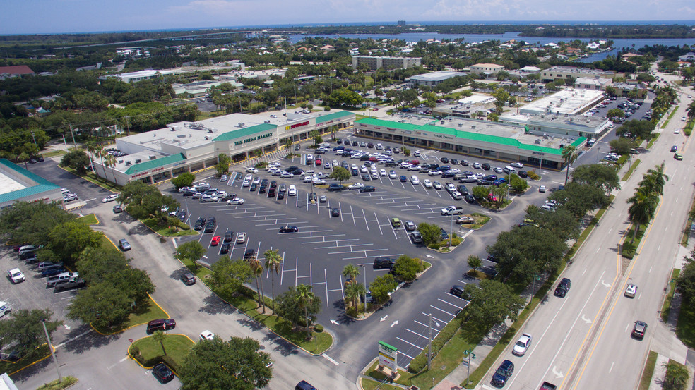 21st St, Vero Beach, FL for lease - Building Photo - Image 2 of 4