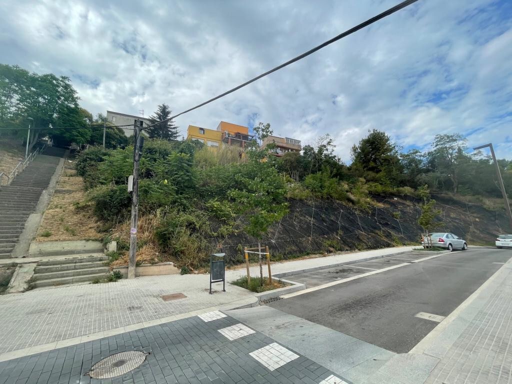 Montañeta en Font Pudenta portfolio of 2 properties for sale on LoopNet.ca Building Photo- Image 1 of 6