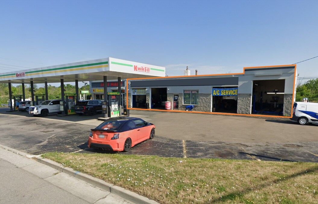 4490 Lake Ave, Buffalo, NY for lease Building Photo- Image 1 of 5