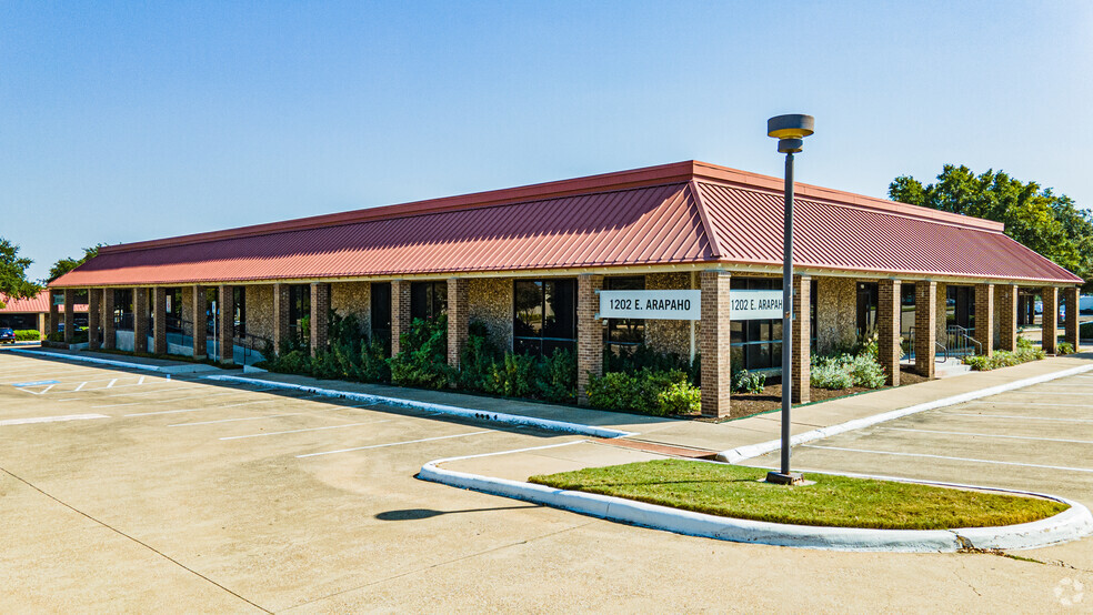 1202 E Arapaho Rd, Richardson, TX for lease - Building Photo - Image 1 of 7