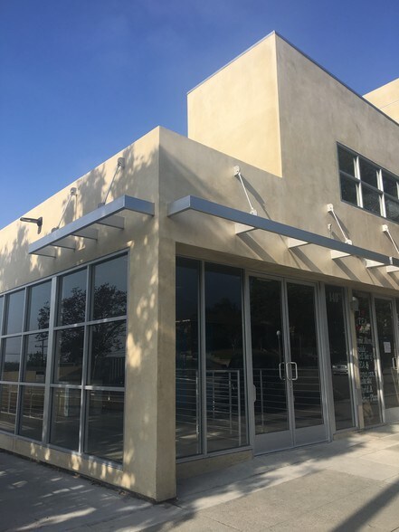 140-150 W Sierra Madre Blvd, Sierra Madre, CA à vendre - Photo du bâtiment - Image 3 de 5