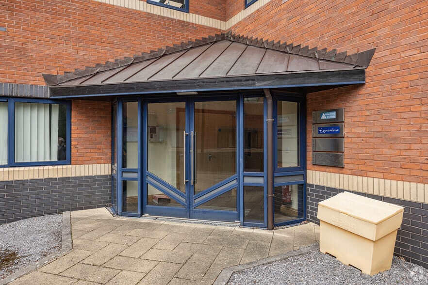 Pynes Hl, Exeter à louer - Photo du bâtiment - Image 3 de 4