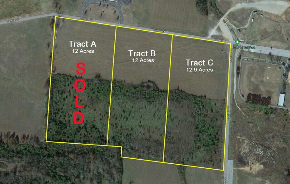 TBD College Dr, Ash Flat, AR à vendre - Aérien - Image 1 de 7