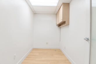 3205 Ocean Park Blvd, Santa Monica, CA for lease Interior Photo- Image 1 of 8