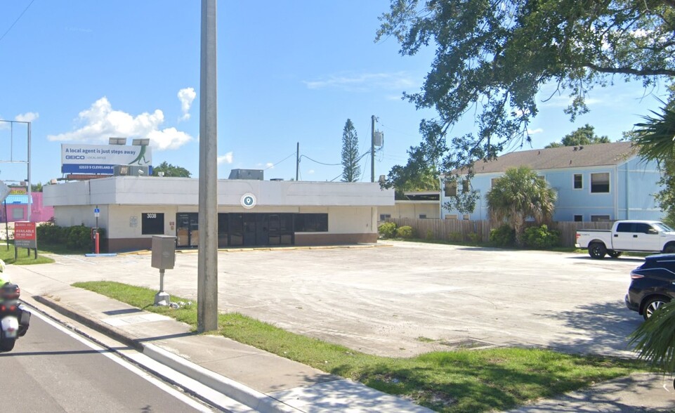 3038/3052 Cleveland Ave, Fort Myers, FL à vendre - Photo du bâtiment - Image 2 de 9