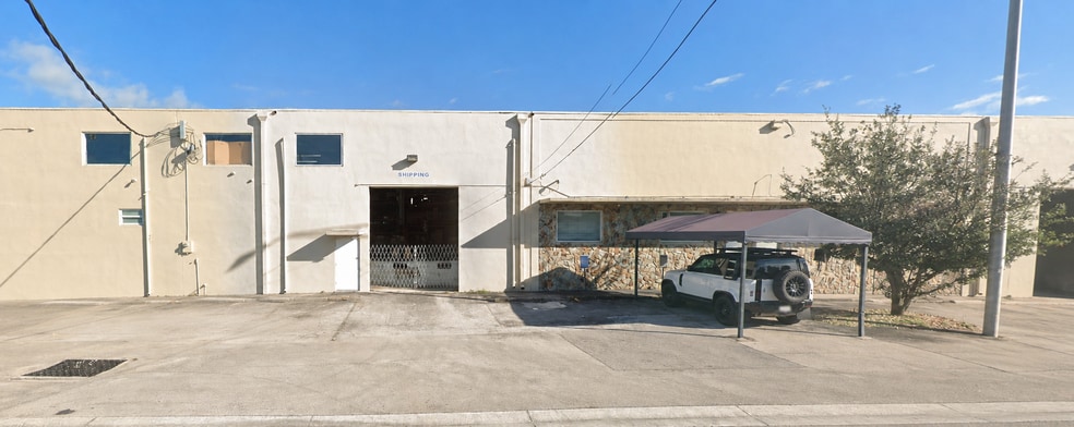 455 W 26th St, Hialeah, FL à louer - Photo du bâtiment - Image 1 de 2