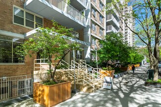 Plus de détails pour 50 W 93rd St, New York, NY - Bureau/Médical à louer