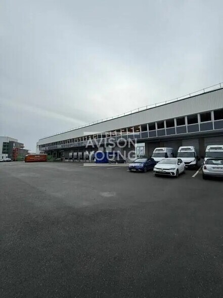 Flex in Rosny-sous-Bois for lease - Building Photo - Image 3 of 8