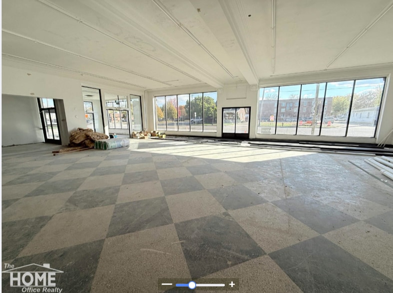 344 W Main St, Owosso, MI for lease - Interior Photo - Image 3 of 6