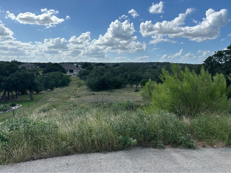 1728 Chardonnay, Canyon Lake, TX à vendre - Photo du b timent - Image 3 de 12