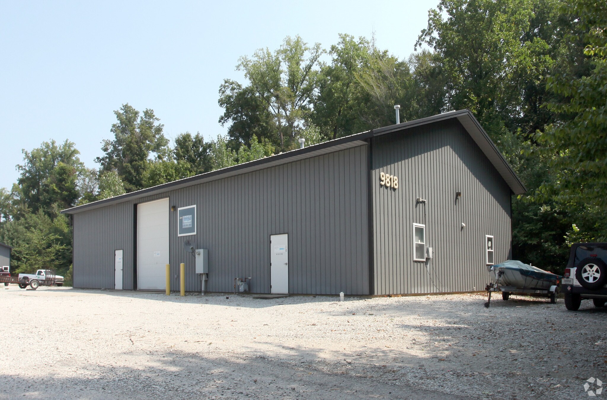 9818 Rawles Ave, Indianapolis, IN à vendre Photo principale- Image 1 de 3