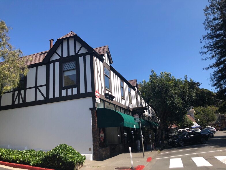 82-100 Throckmorton Ave, Mill Valley, CA à louer - Photo du bâtiment - Image 2 de 3