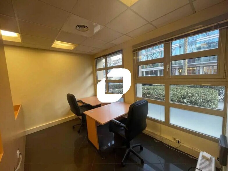 Bureau dans Neuilly-sur-Seine à vendre - Photo intérieure - Image 3 de 10