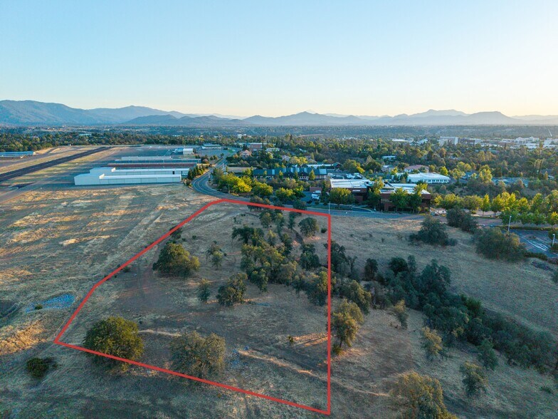 2440 Airpark Dr, Redding, CA à vendre - Autre - Image 3 de 13