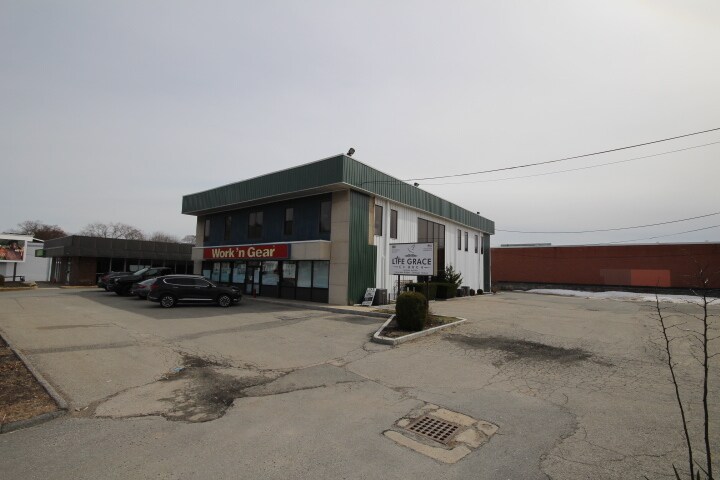 1233 Main St, Worcester, MA à louer - Photo du bâtiment - Image 2 de 19