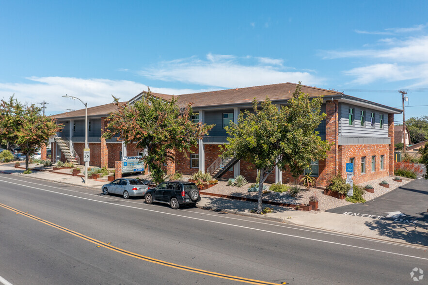 235 W 5th Ave, Escondido, CA for lease - Primary Photo - Image 1 of 9