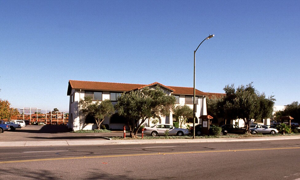 740 Camden Ave, Campbell, CA à vendre - Photo du bâtiment - Image 3 de 19